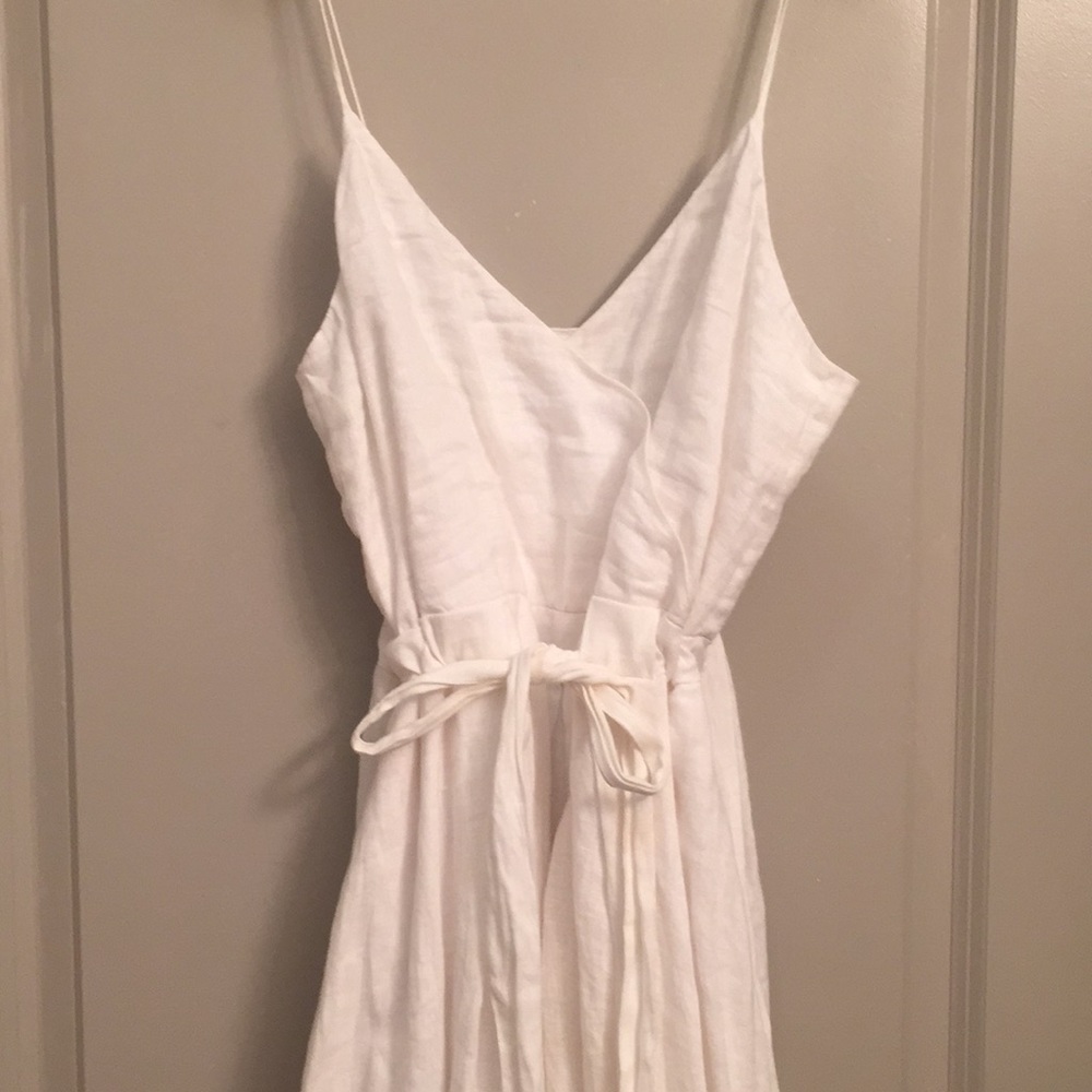 White linen dress NOT FOR SALE - Picture 2 of 5